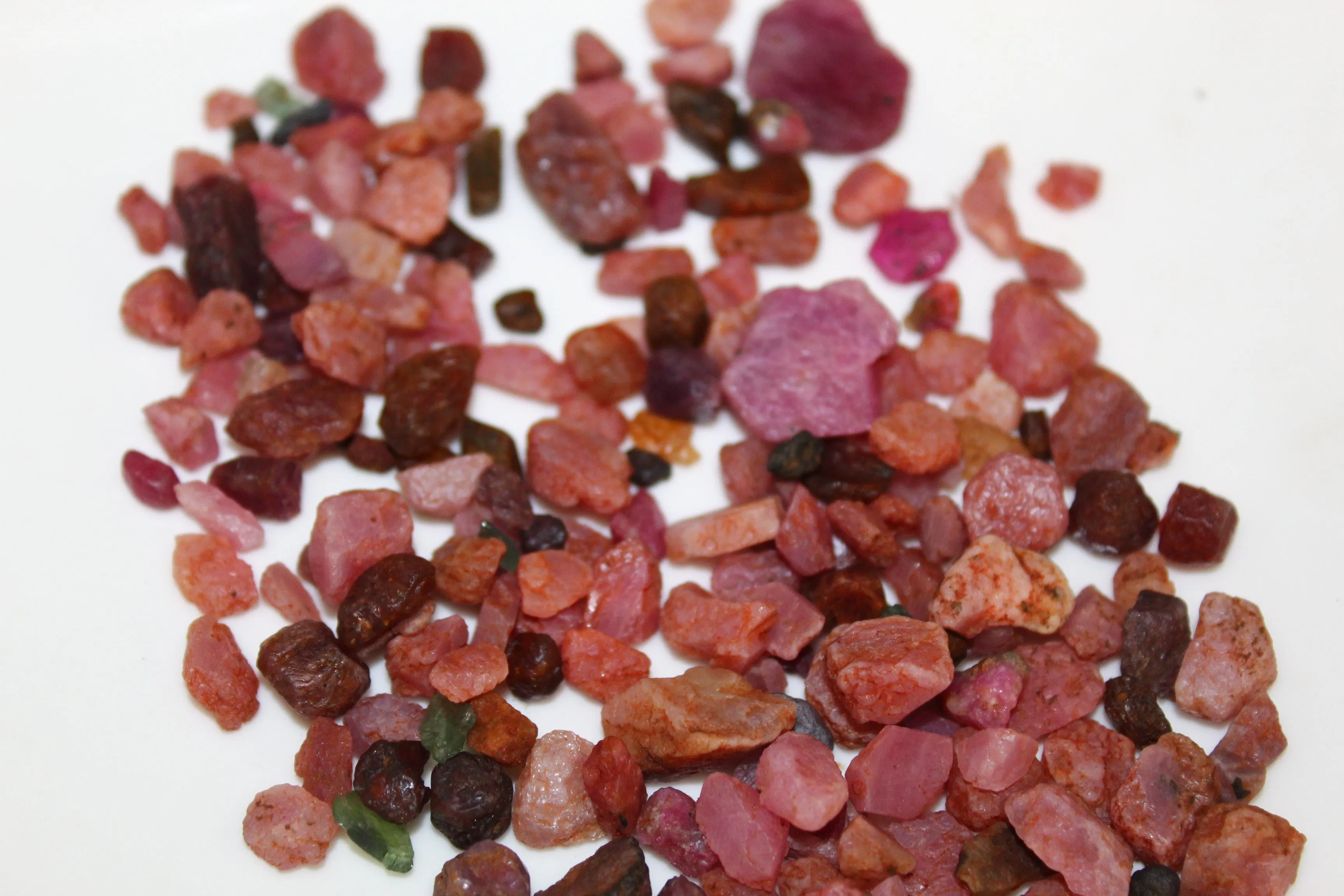 1000 Grams Natural Raw Ruby Stone for cabbing / beading, wirewrapping | Lapidary Rough Ruby Stones