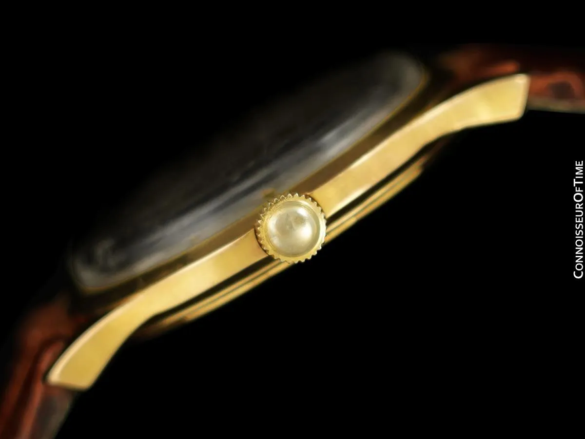 1956 Jaeger-LeCoultre Vintage Large Mens "Waterproof" Watch - 18K Gold