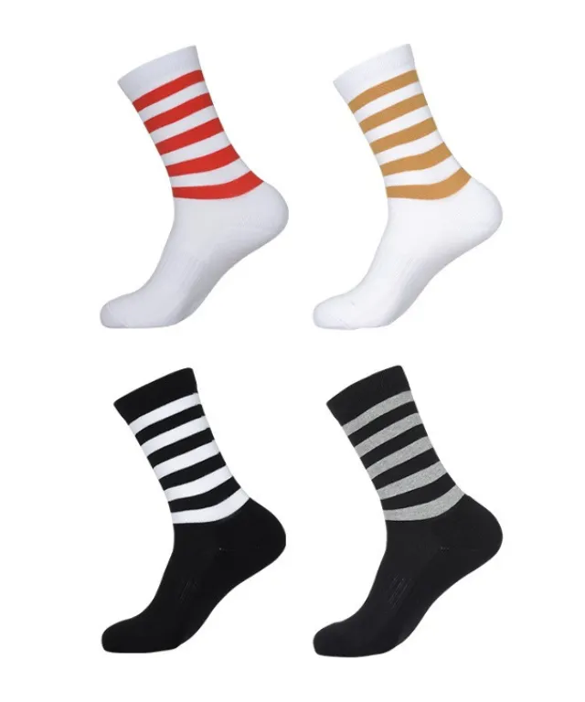 CHUCUCHU Striped Socks