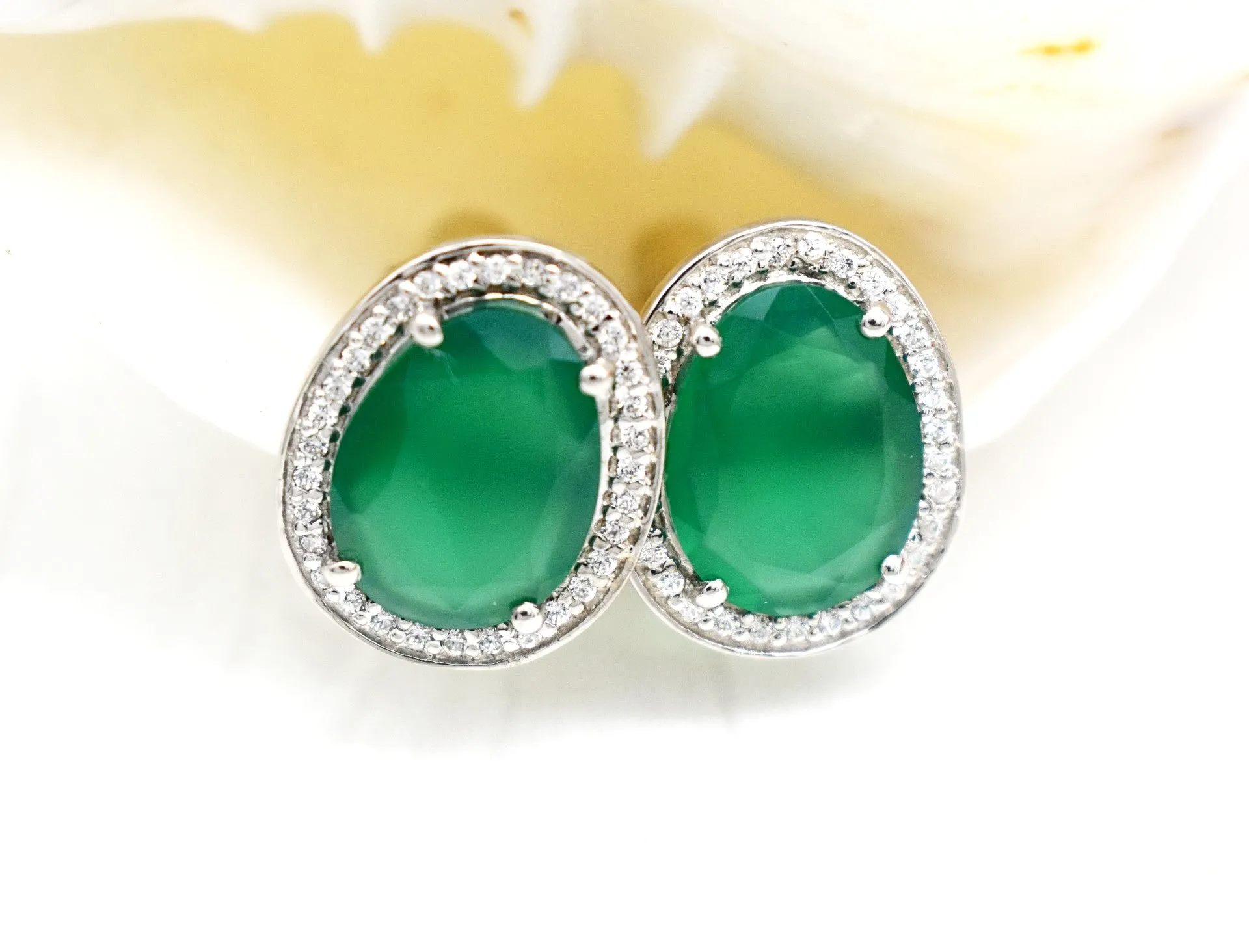 GREEN ONYX CUFFLINKS