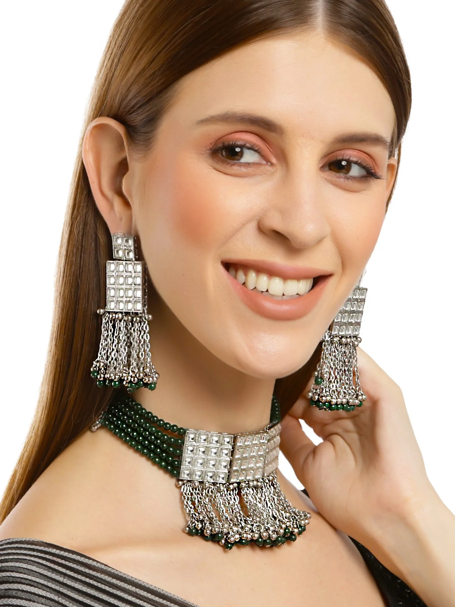 Karatcart Green Beaded Oxidised Silver Kundan Choker Necklace Set for Women