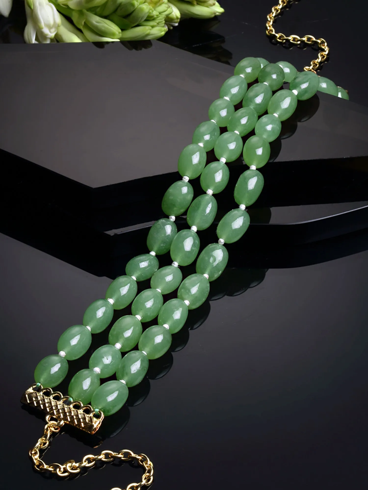 Karatcart Light Green Tumble Stone Studded Beaded Choker Necklace for Women