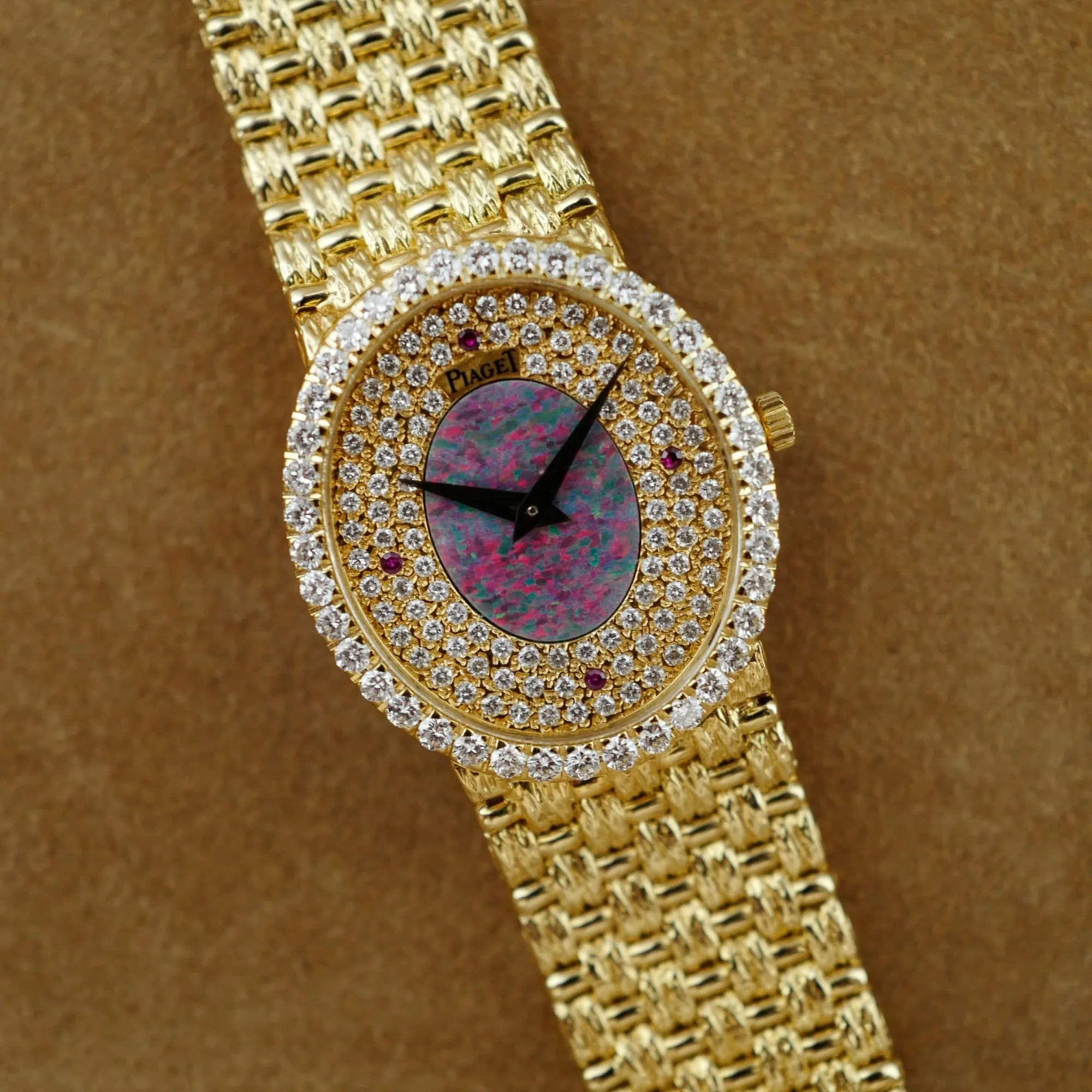 Piaget Yellow Gold Round Watch Ref. 8826 with Opal and Diamond Dial (New Arrival)