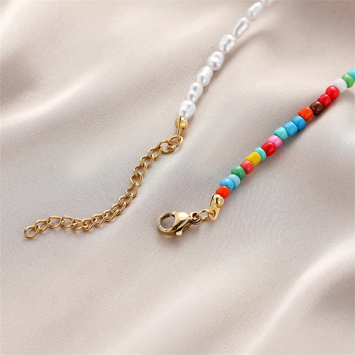 Red Acrylic & Howlite Pearl Cherry Beaded Pendant Necklace