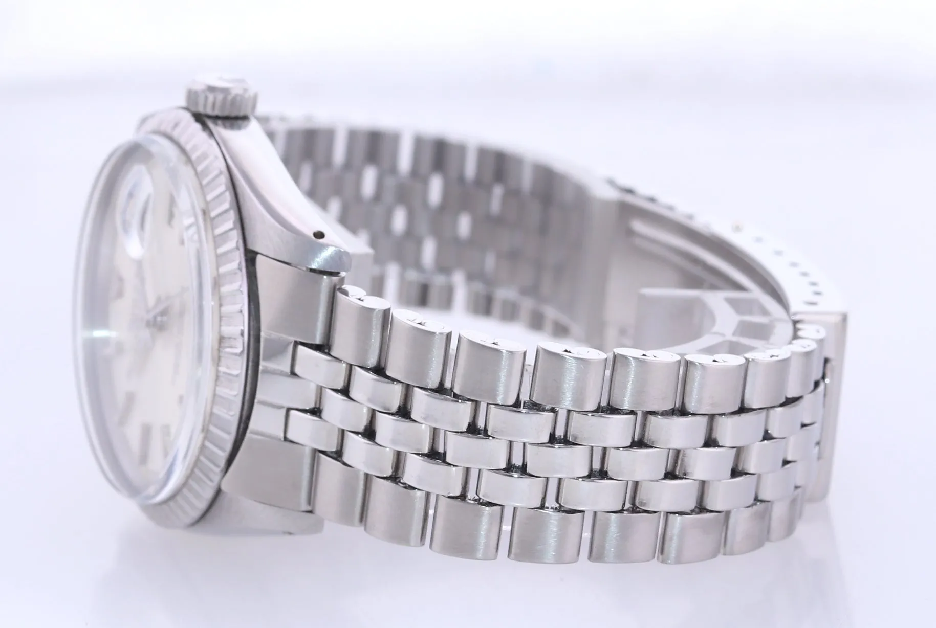 Rolex DateJust 1603 Steel Silver Jubilee Band Date Fluted 36mm Watch Box