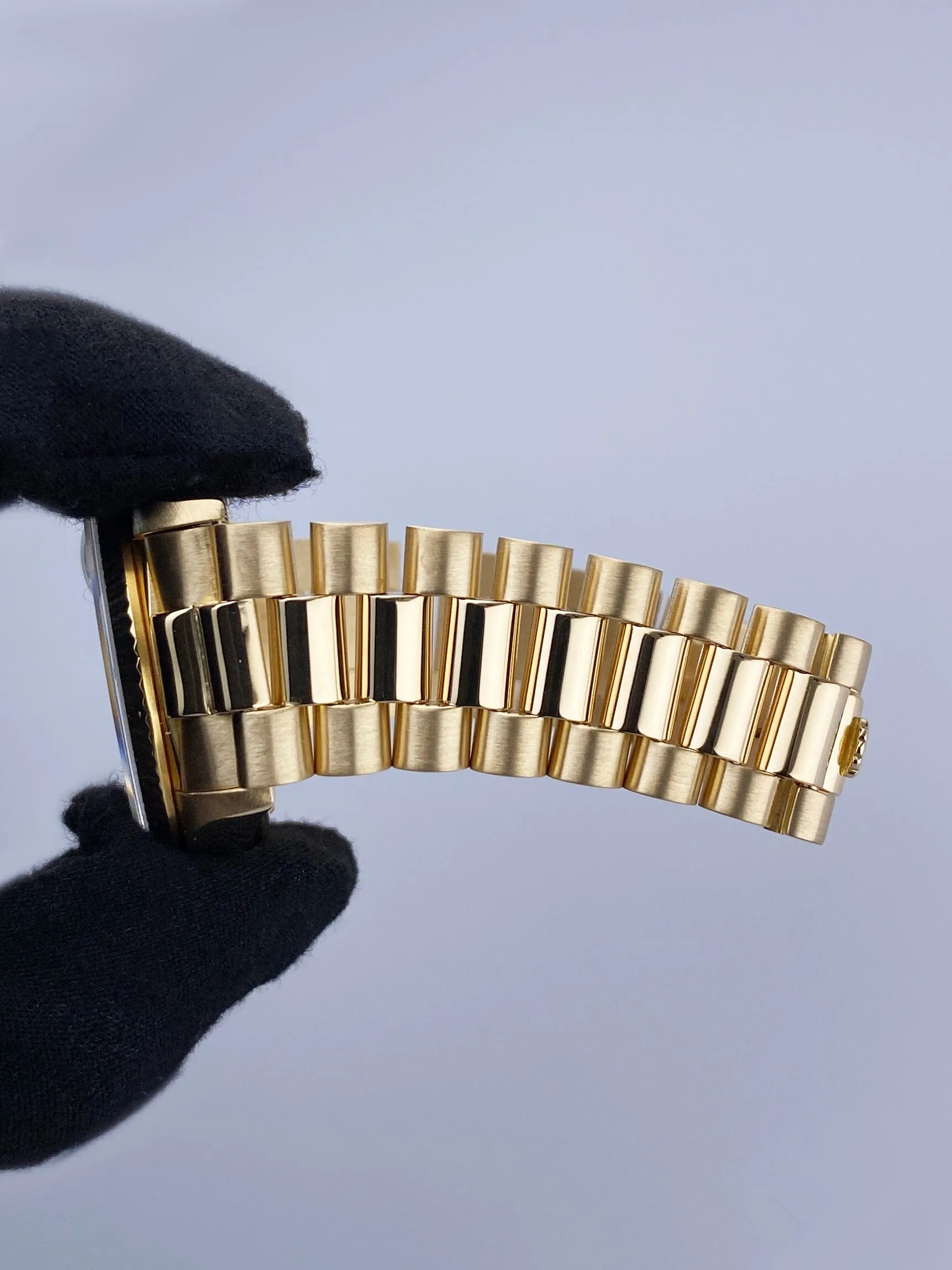 Rolex Day Date 18038 18K Yellow Gold Mens Watch