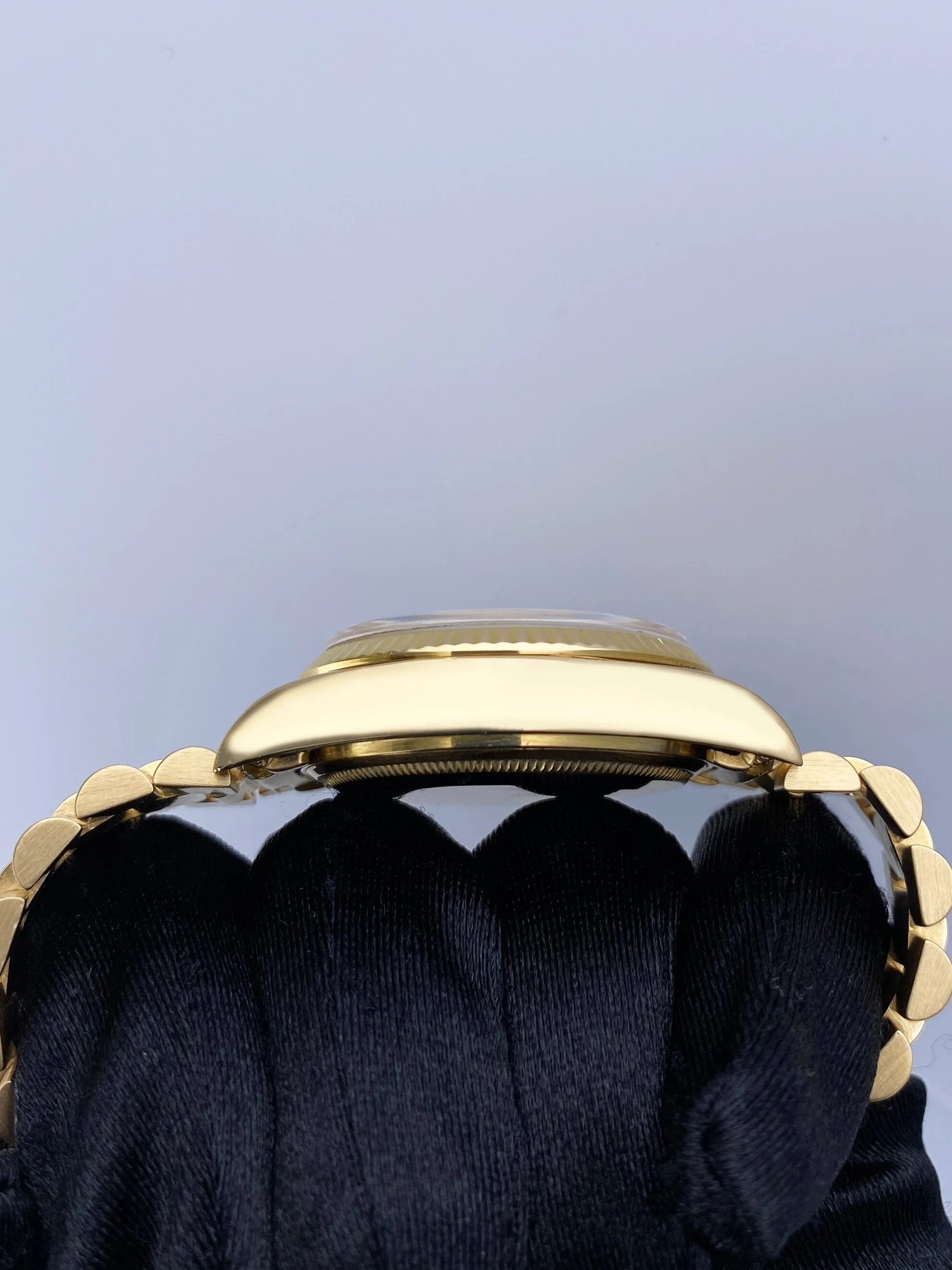 Rolex Day Date 18038 President 18K Yellow Gold Mens Watch Box Papers