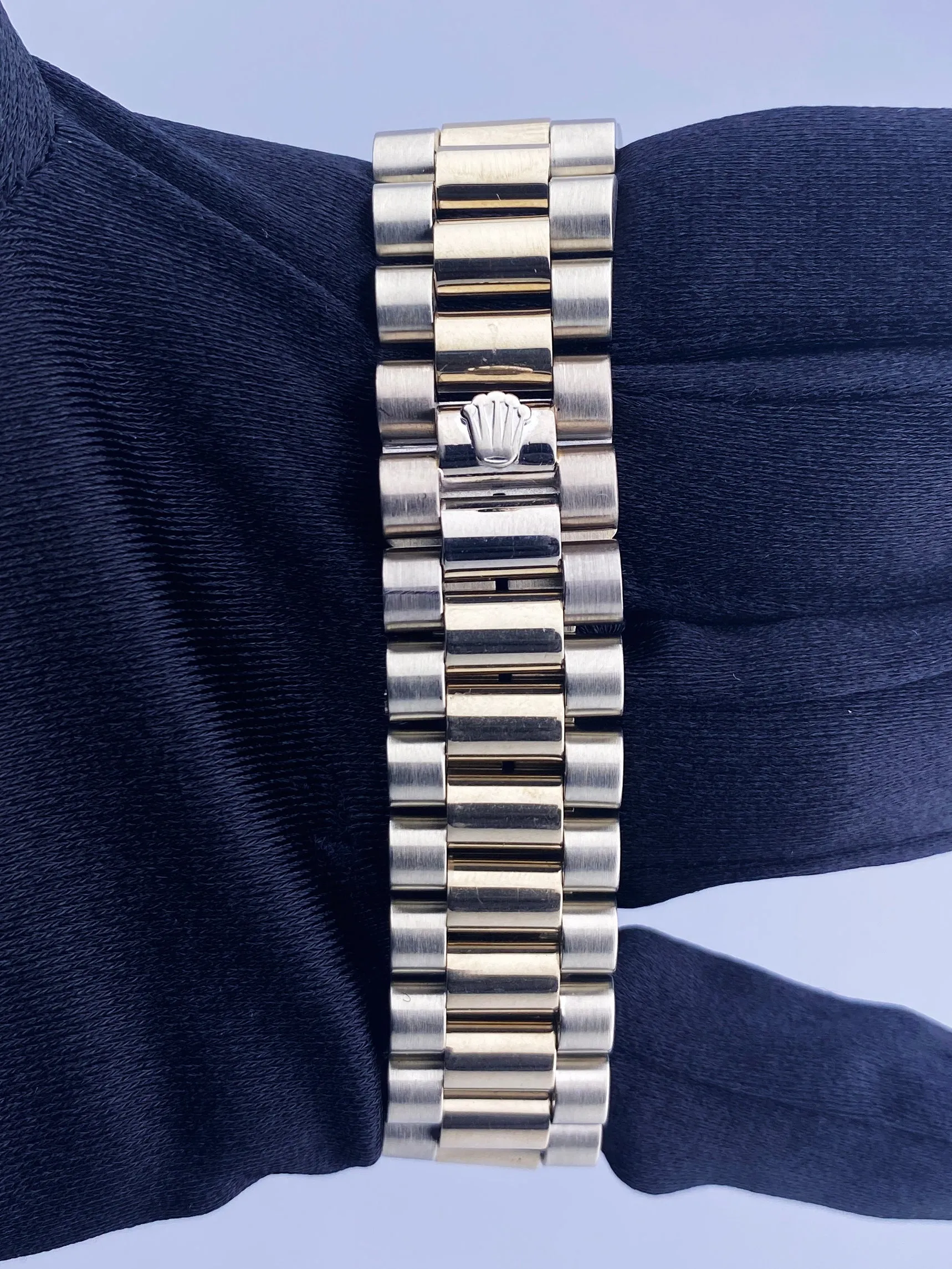 Rolex Day-Date 18039 Blue Dial 18K White Gold Mens Watch