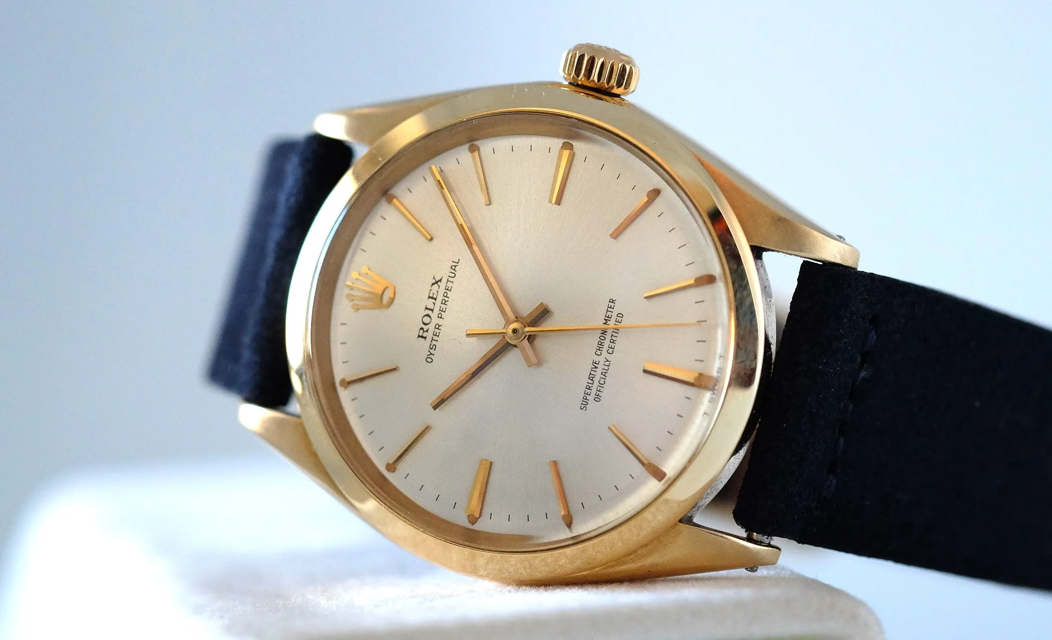 Rolex Oyster Perpetual in Yellow Gold Ref. 1012
