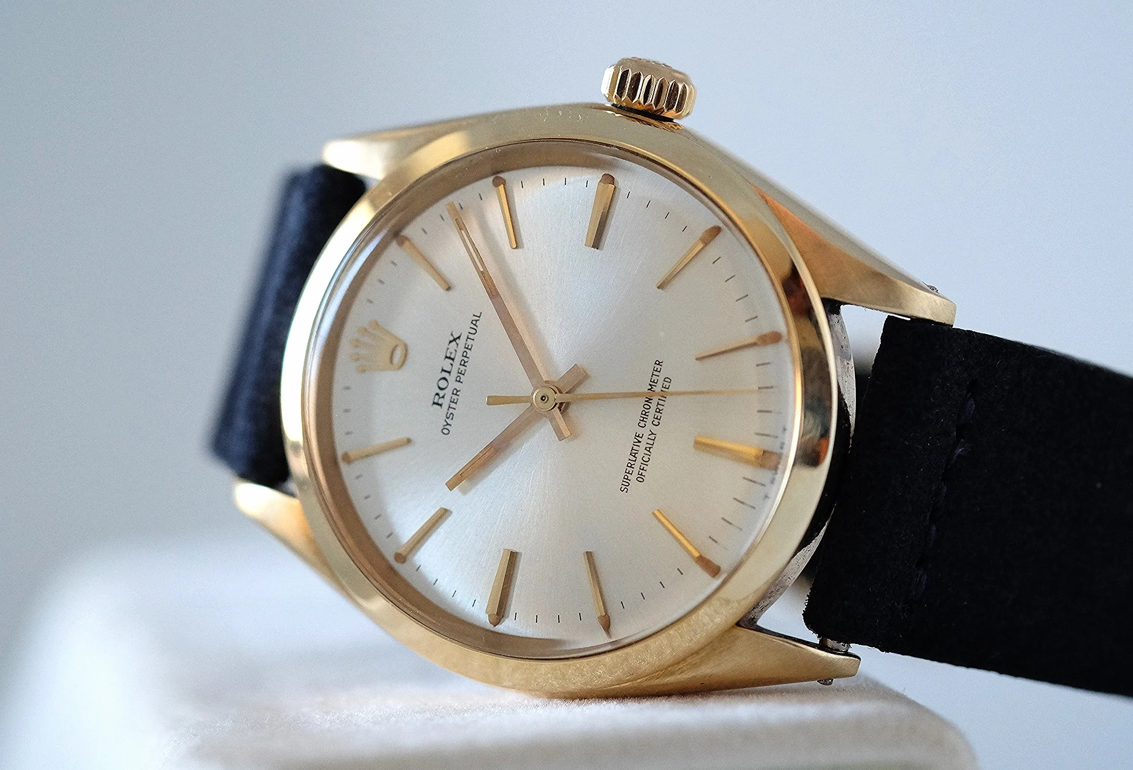 Rolex Oyster Perpetual in Yellow Gold Ref. 1012