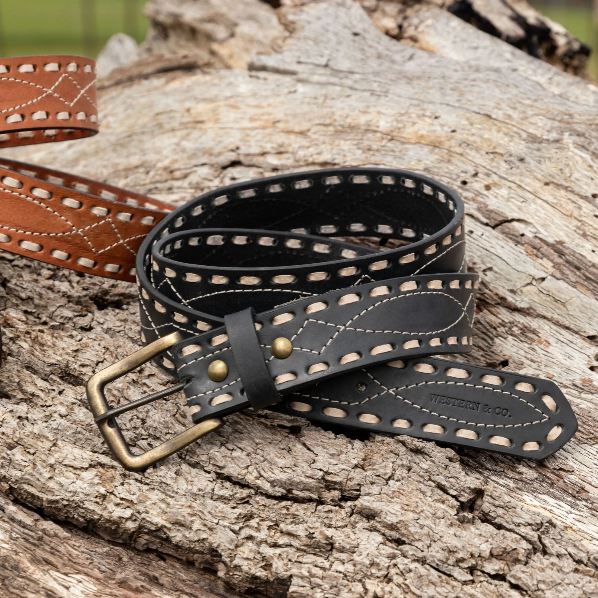 The Classic Buckstitch Belt - Black