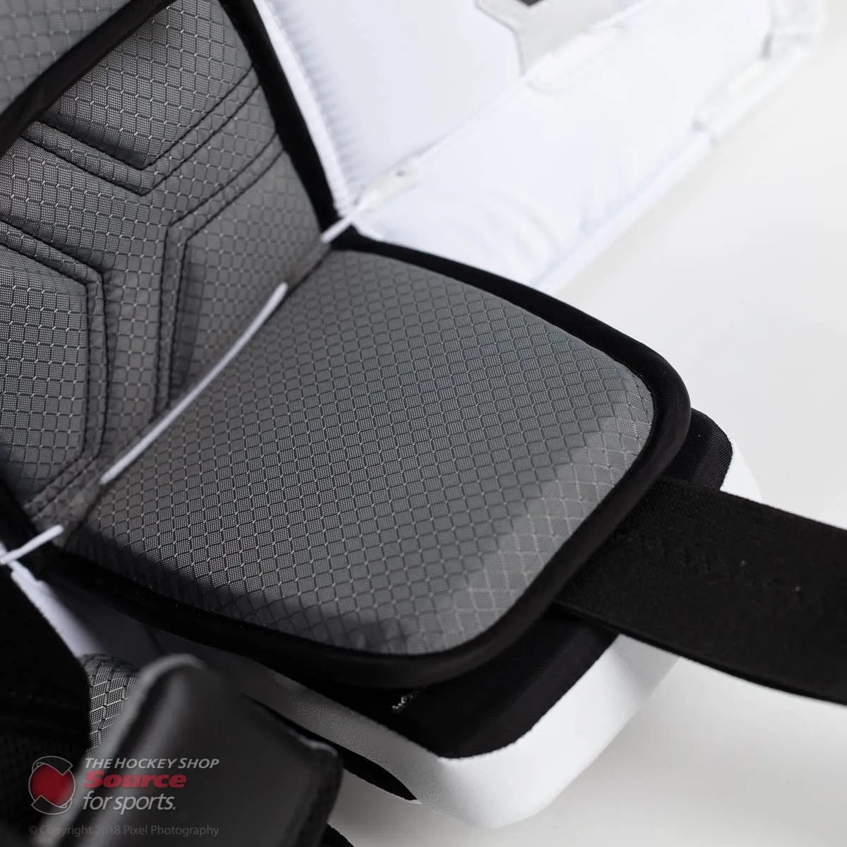 Vaughn Velocity VE8 Pro Senior Goalie Leg Pads