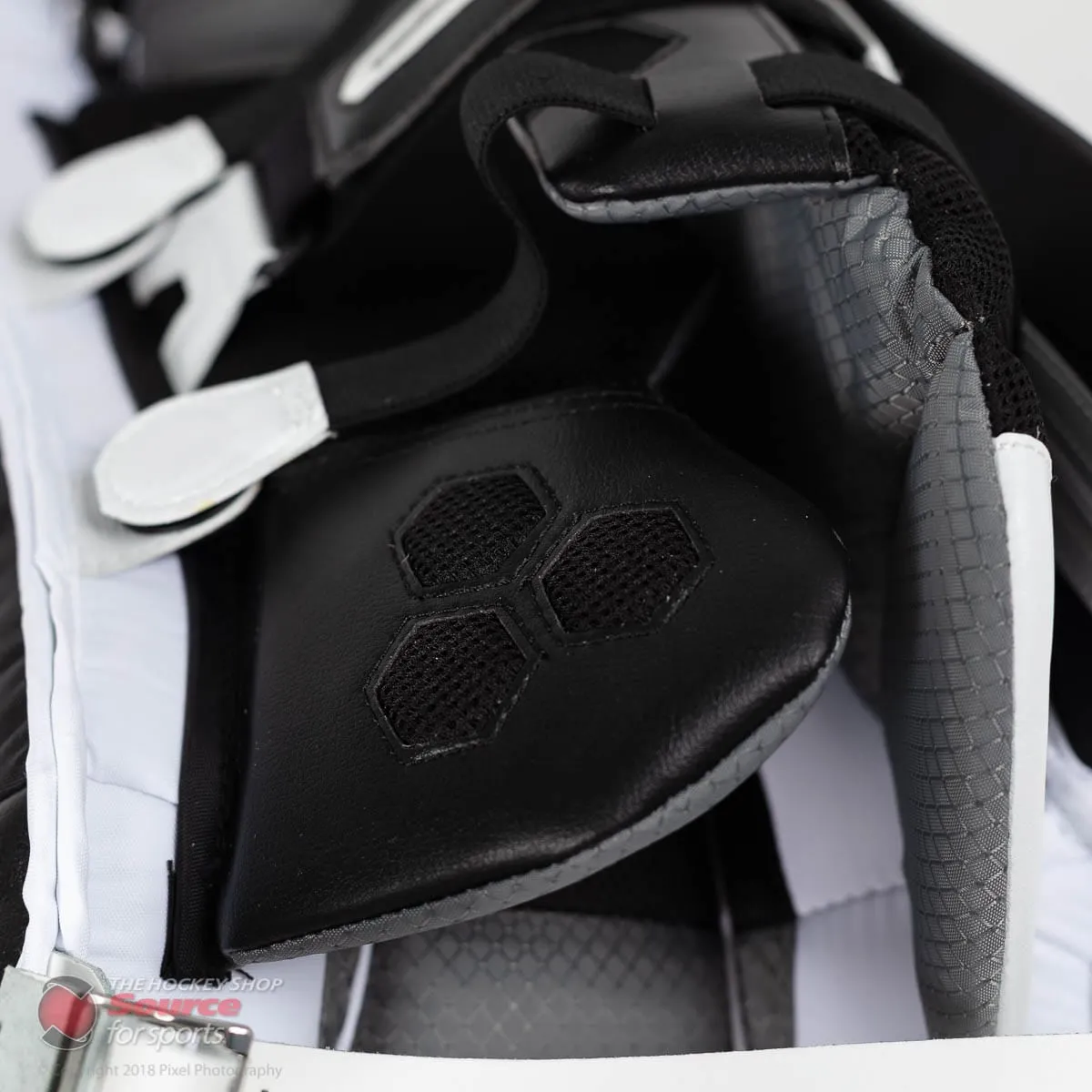 Vaughn Velocity VE8 Pro Senior Goalie Leg Pads
