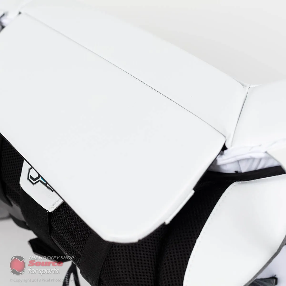 Vaughn Velocity VE8 Pro Senior Goalie Leg Pads